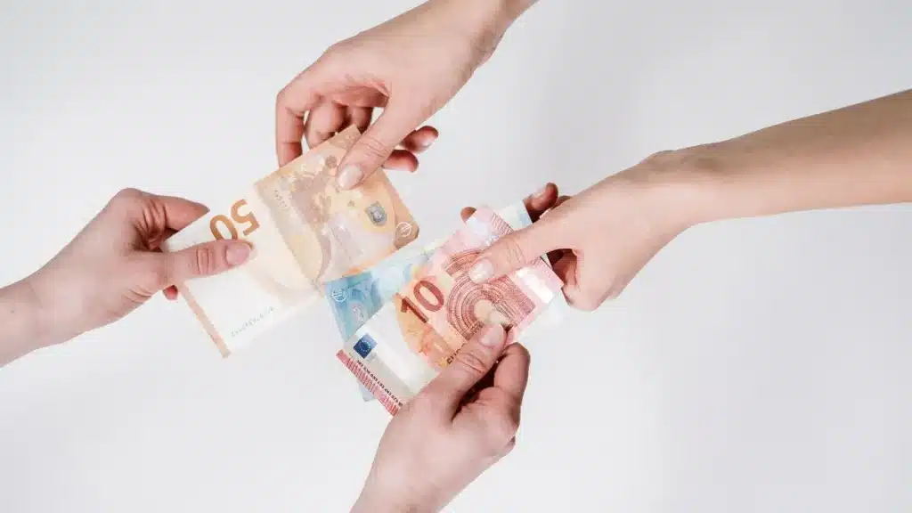 Entrega de dinero como complemento de ayuda a la infancia del Ingreso Mínimo Vital